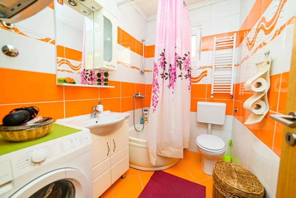 Cute And Cozy Studio With Cathedral View-Excellent Location SJJ Buitenkant foto